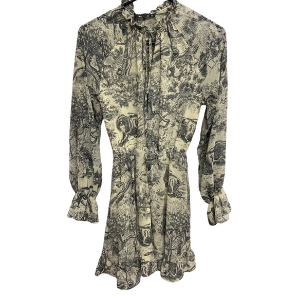 2/40$ ✨Missguided print frill plunge smock dress - Picture 4 of 7